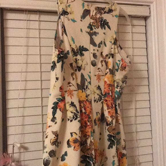 Spring Dress - Picture 3 of 4